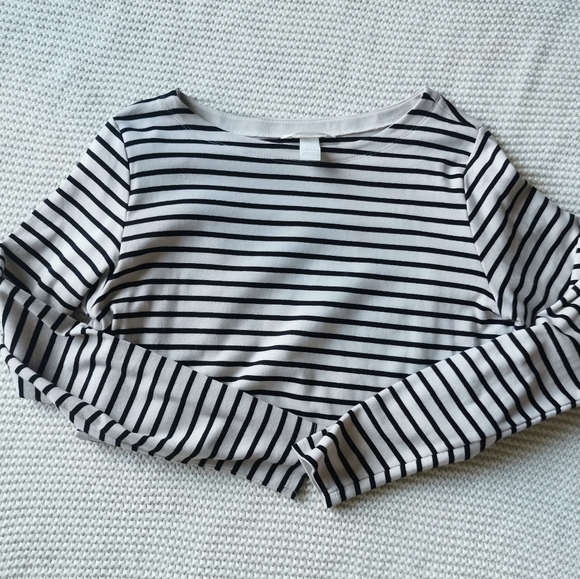 Oversized long sleeve striped top - Picture 2 of 2